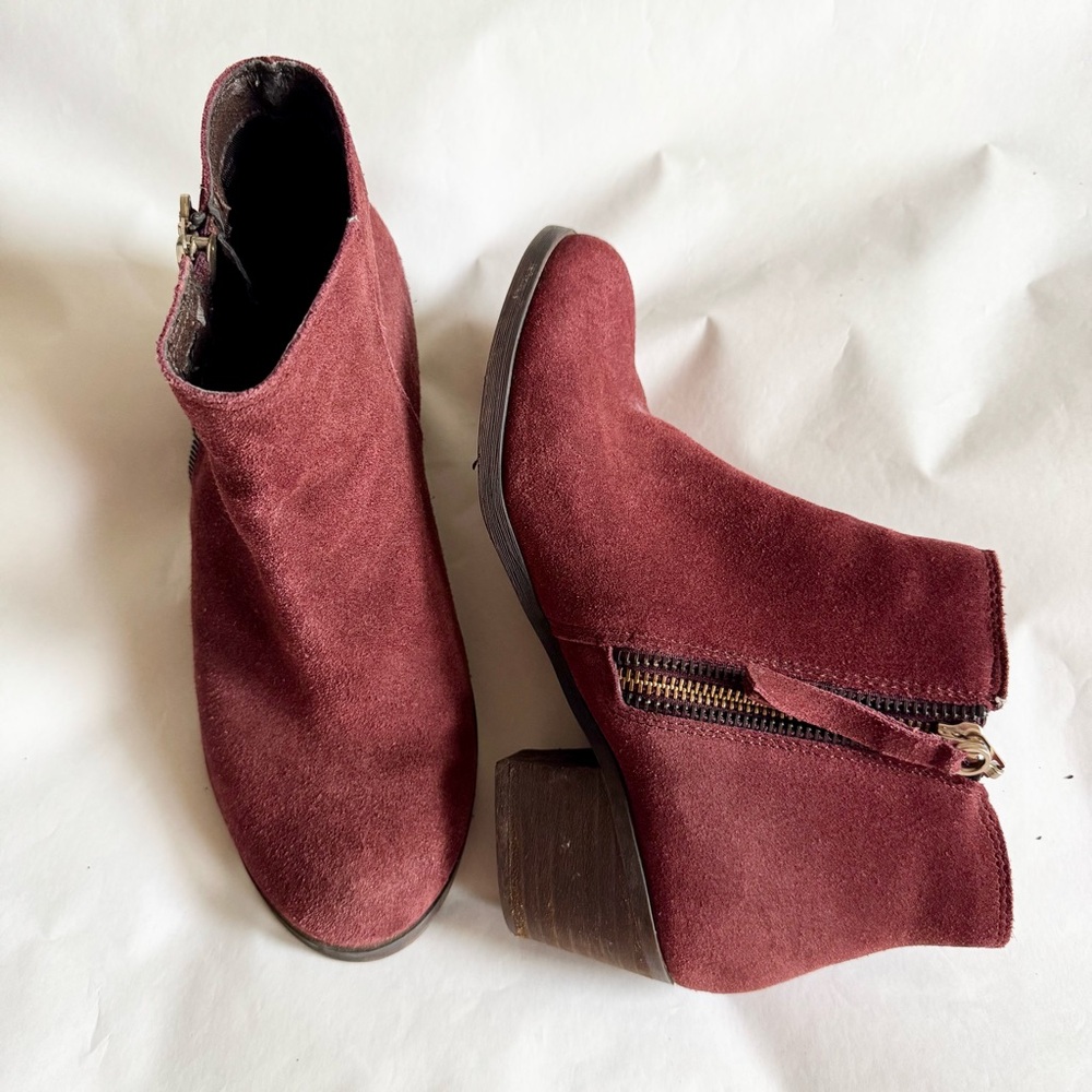 ALDO Maroon Suede Leather Low Heel Ankle Boots Women's Size 7 Burgundy Booties